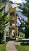 Ravnice Youth Hostel